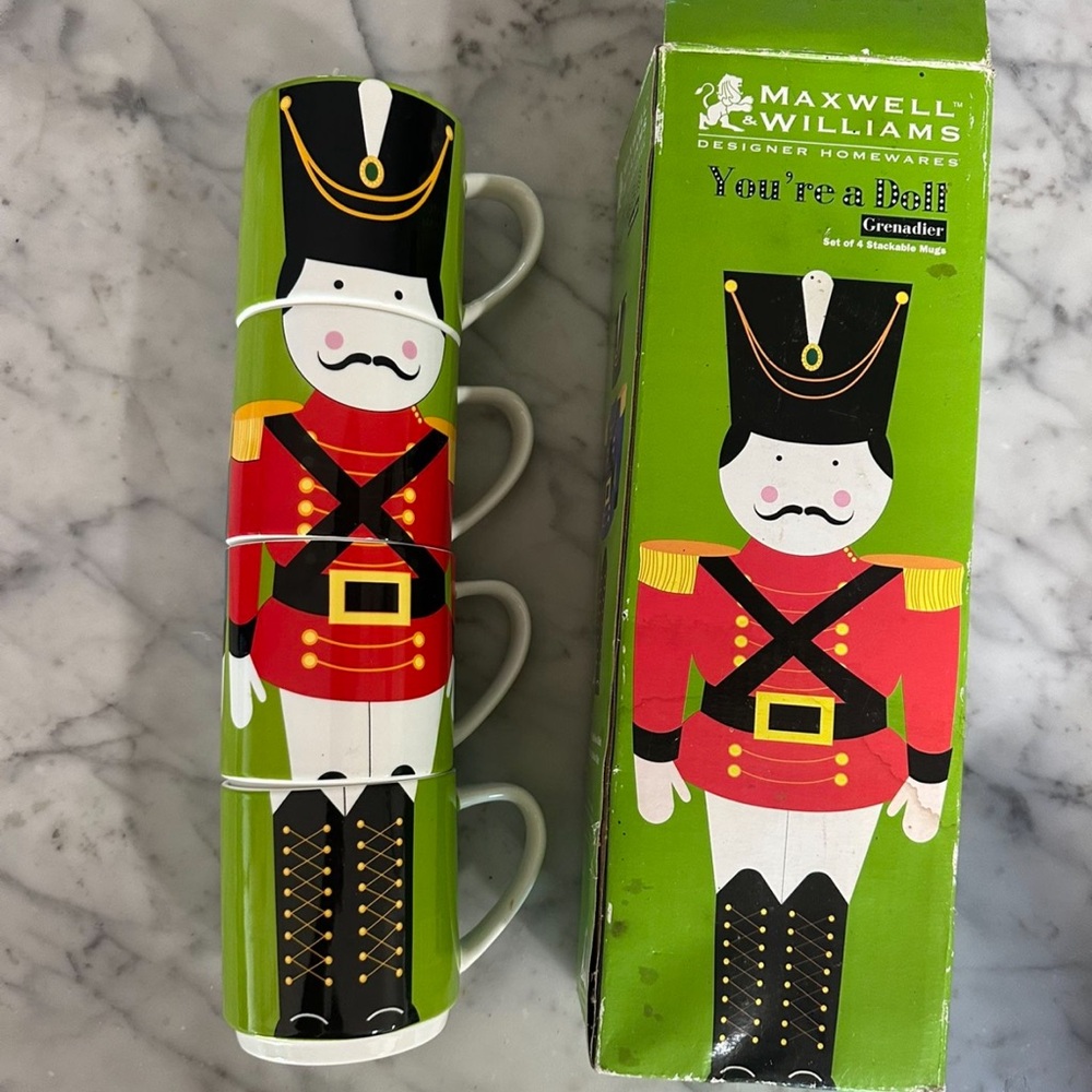Festive Nutcracker Mug Set - Green and Red - Picture 3 of 6